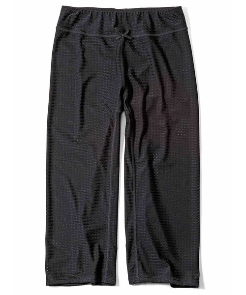 Live in comfort（リブインコンフォート）の「リブ　イン　コンフォート　ムレずに涼やか！ワイドパンツのおともに便利な　メッシュ素材の七分丈ペチパン（サロペット/オーバーオール・レディース・ブラック/ベージュ・1/2/4/3）」の2枚目の写真