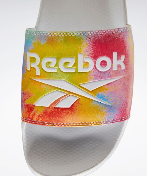 Reebok(リーボック)の「 クラシック プライド スライド / Classic Pride Slides(サンダル・メンズ・ホワイト×ピンク・27.0cm/28.0cm/23.0cm/24.0cm/25.0cm/26.0cm/23.5cm)」の3枚目の写真