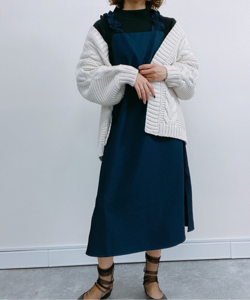 ap retro(アプレトロ)の「フリルストラップワンピース【ZOZO限定アイテム】(ワンピース・レディース・ブラック/カーキ/ネイビー・FREE)」の3枚目の写真