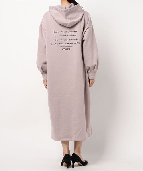 KOBE LETTUCE（コウベレタス）の「ロゴ刺繍裏起毛スウェットワンピース（ワンピース・レディース・グレイッシュベージュ/チャコール/ベージュ系その他・FREE）」の9枚目の写真