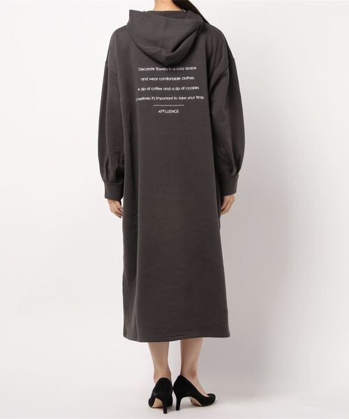 KOBE LETTUCE（コウベレタス）の「ロゴ刺繍裏起毛スウェットワンピース（ワンピース・レディース・グレイッシュベージュ/チャコール/ベージュ系その他・FREE）」の6枚目の写真