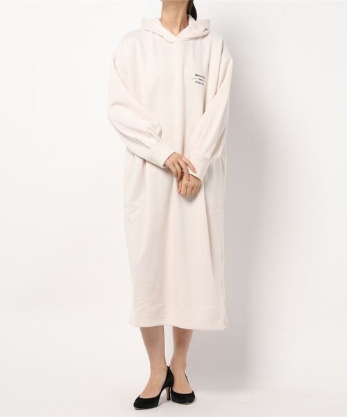 KOBE LETTUCE（コウベレタス）の「ロゴ刺繍裏起毛スウェットワンピース（ワンピース・レディース・グレイッシュベージュ/チャコール/ベージュ系その他・FREE）」の10枚目の写真