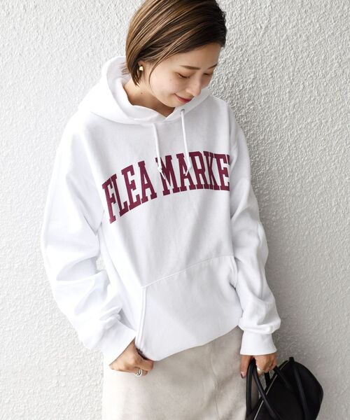 Russell Athletic（ラッセルアスレティック）の「【WEB限定/SHIPS別注】RUSSELL ATHLETIC: ビッグシルエット プリント パーカー (トレーナー)（パーカー・メンズ・ホワイト/ブラック/ネイビー/グレー・SMALL/MEDIUM/LARGE/X-LARGE）」の2枚目の写真