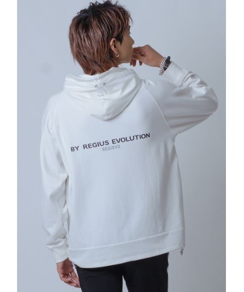 REGIEVO（レジエボ）の「REGIEVO ラグラン ビッグシルエットパーカー（パーカー・メンズ・ベージュ系その他/ブラック/ブラック系その他/オフホワイト・L/XL/M）」の2枚目の写真