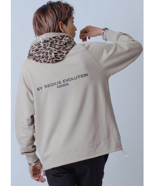 REGIEVO（レジエボ）の「REGIEVO ラグラン ビッグシルエットパーカー（パーカー・メンズ・ベージュ系その他/ブラック/ブラック系その他/オフホワイト・L/XL/M）」の19枚目の写真