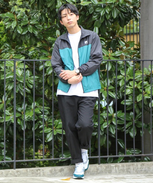 FILA(フィラ)の「【FILA/フィラ】軽量撥水タフタジャケット / ユニセックス UV(マウンテンパーカー・メンズ・ブラック/カーキ/ネイビー/ダークグリーン・MEDIUM/X-LARGE/LARGE)」の8枚目の写真