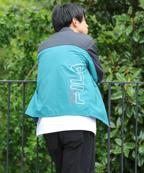 FILA(フィラ)の「【FILA/フィラ】軽量撥水タフタジャケット / ユニセックス UV(マウンテンパーカー・メンズ・ブラック/カーキ/ネイビー/ダークグリーン・MEDIUM/X-LARGE/LARGE)」の19枚目の写真