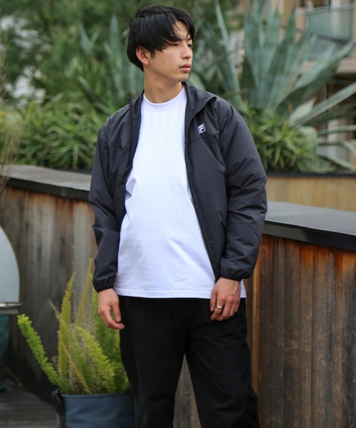 【FILA】 別注　マウンテンパーカ中綿切替ダウンジャケット【ユニセックス】 タグ付き FILA 中綿マウンテンパーカー ダウンジャケット 黒 L