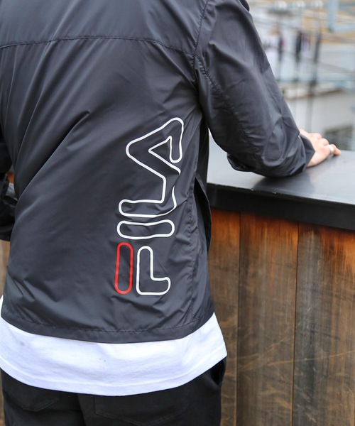 FILA(フィラ)の「【FILA/フィラ】軽量撥水タフタジャケット / ユニセックス UV(マウンテンパーカー・メンズ・ブラック/カーキ/ネイビー/ダークグリーン・MEDIUM/X-LARGE/LARGE)」の10枚目の写真