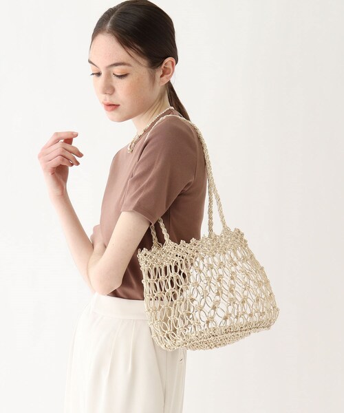 AG by aquagirl(エージーバイアクアガール)の「◆フィルムペーパーメッシュトート巾着付き(トートバッグ・レディース・オフホワイト/ライトグリーン・00)」の4枚目の写真