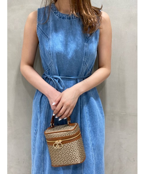 MOUSSY(マウジー)の「BACK OPEN DENIM LONG トップス(その他トップス・レディース・ライトブルー/ワンウォッシュ・FREE)」の11枚目の写真