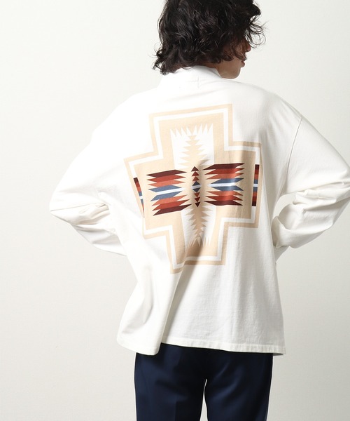 PENDLETON(ペンドルトン)の「【 PENDLETON / ペンドルトン 】 UNISEX MOCK NECK Tshirt ユニセックス モックネック ロンT バックプリント MNY(Tシャツ/カットソー・メンズ・ホワイト/ブラック/ベージュ/グレイッシュベージュ・M/L/XL)」の2枚目の写真