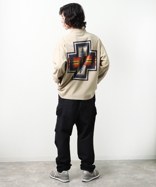 PENDLETON(ペンドルトン)の「【 PENDLETON / ペンドルトン 】 UNISEX MOCK NECK Tshirt ユニセックス モックネック ロンT バックプリント MNY(Tシャツ/カットソー・メンズ・ホワイト/ブラック/ベージュ/グレイッシュベージュ・M/L/XL)」の16枚目の写真