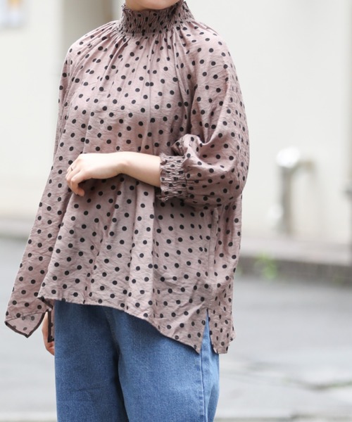 sakishimatokyo（サキシマトーキョー）の「【ZOZO限定】サキシマamp「シャーリングドットハイネックブラウス」（Tシャツ/カットソー・レディース・ピンク/アイボリー/ブラック・FREE）」の5枚目の写真