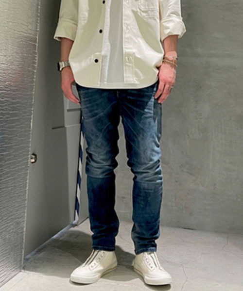 DIESEL（ディーゼル）の「DIESEL FW21 デニムパンツ ジョグジーンズ レギュラーフィット BCI サステナブル（デニムパンツ・メンズ・ブルー・30inch/26inch/28inch/34inch/32inch/36inch）」の9枚目の写真