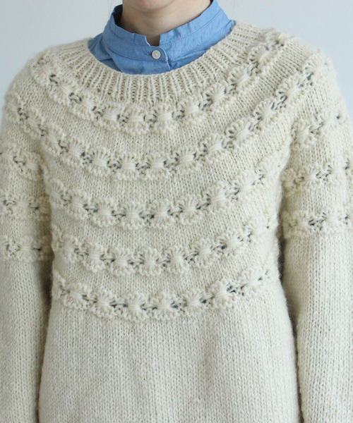 PAR ICI（パーリッシィ）の「ネパール手編み お花ボーダー求心プルオーバー（ニット/セーター・レディース・オフホワイト/マルチ・FREE）」の11枚目の写真