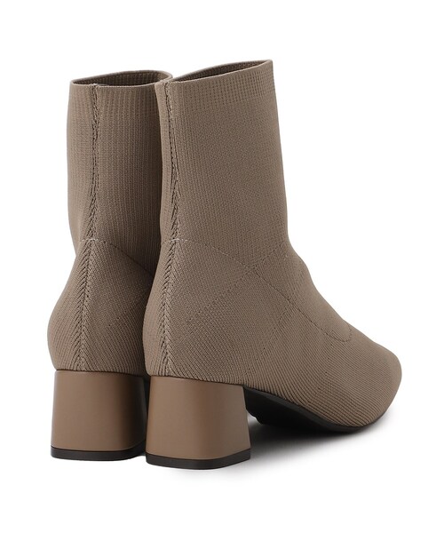 OPAQUE.CLIP(オペークドットクリップ)の「◆スクエアトウニットソックスブーツ【洗える成形インソール/WEB限定サイズ】(ブーツ・レディース・カーキ/ベージュ/ブラック・03/02/01)」の13枚目の写真