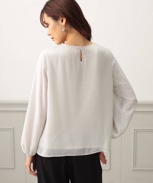A/C DESIGN BY ALPHA CUBIC(エーシーデザインバイアルファキュービック)の「ラッフルTブラウス(Tシャツ/カットソー・レディース・ライトグレー/ブラック/モカ・LL/M/L)」の14枚目の写真