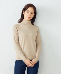 タートルネック　ニットプルオーバー