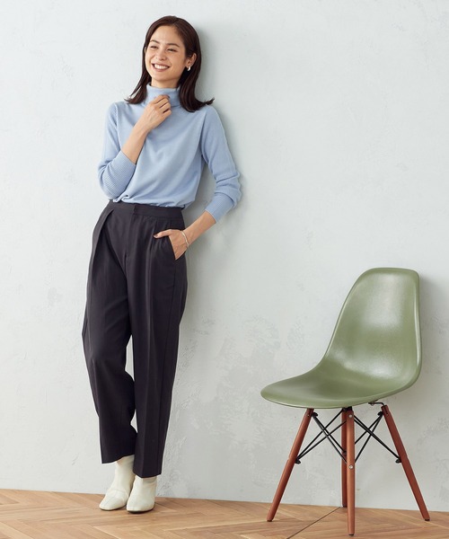 COMME CA ISM(コムサイズム)の「タートルネック ニットプルオーバー(ニット/セーター・レディース・ブラック/ベージュ/グレー/サックスブルー・SMALL/MEDIUM/LARGE)」の16枚目の写真