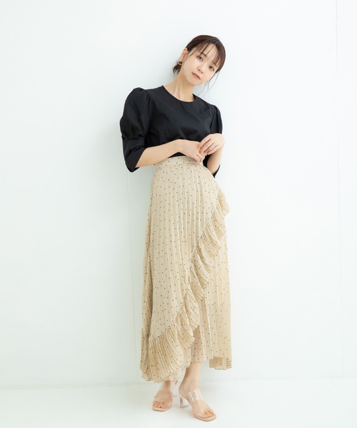 ADIRA（アディラ）の「ランダムプリーツスカート（スカート・レディース・ブラック/ベージュ・MEDIUM）」の11枚目の写真