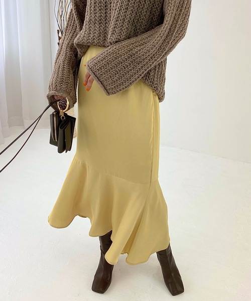 StyleSea(スタイルシー)の「サテンマーメイドスカート(スカート・レディース・ブラック/ベージュ/ブラウン/イエロー・FREE)」の22枚目の写真