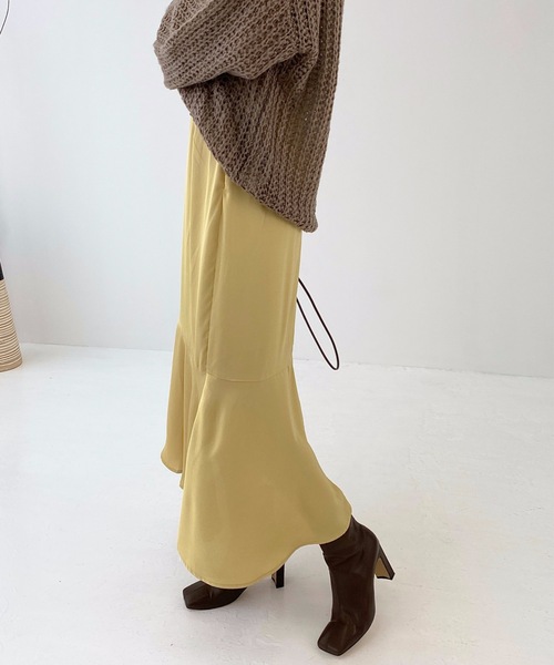 StyleSea(スタイルシー)の「サテンマーメイドスカート(スカート・レディース・ブラック/ベージュ/ブラウン/イエロー・FREE)」の21枚目の写真