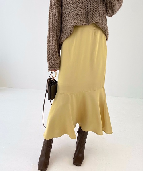 StyleSea(スタイルシー)の「サテンマーメイドスカート(スカート・レディース・ブラック/ベージュ/ブラウン/イエロー・FREE)」の20枚目の写真