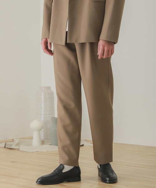SENSE OF PLACE by URBAN RESEARCH（センスオブプレイスバイアーバンリサーチ）の「『セットアップ対応』ダブルタックテーパードスラックスB（スラックス・メンズ・チャコールグレー/ブラウン/ベージュ・LARGE/MEDIUM）」の15枚目の写真
