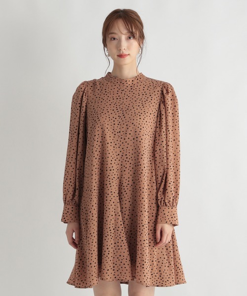 Andemiu（アンデミュウ）の「ドットガラミニワンピース239230（ワンピース・レディース・ブラック/ブラウン/ベージュ・FREE）」の4枚目の写真