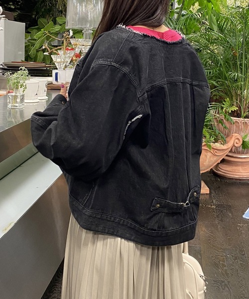 AS KNOW AS PINKY(アズノゥアズピンキー)の「袖ポワ可憐なデニムジャケット(デニムジャケット・レディース・ブラック/ブルー・FREE)」の4枚目の写真