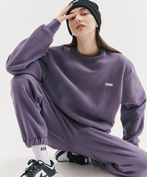 FCMM（エフシーエムエム）の「CLUB ESSENTIAL SWEATSHIRT/クラブエッセンシャルスウェットシャツ（スウェット・メンズ・ホワイト/レッド/グレー/ブルー/ダークグリーン/ブラック/オレンジ/ライラック/アイボリー/ライトグリーン/ブルーグレー/ワインレッド・MEDIUM/LARGE/X-LARGE/SMALL）」の9枚目の写真