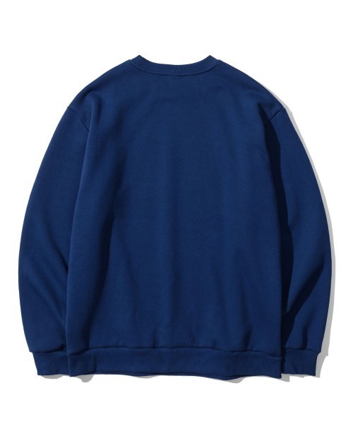 FCMM（エフシーエムエム）の「CLUB ESSENTIAL SWEATSHIRT/クラブエッセンシャルスウェットシャツ（スウェット・メンズ・ホワイト/レッド/グレー/ブルー/ダークグリーン/ブラック/オレンジ/ライラック/アイボリー/ライトグリーン/ブルーグレー/ワインレッド・MEDIUM/LARGE/X-LARGE/SMALL）」の16枚目の写真