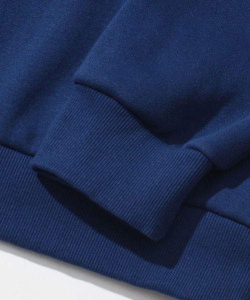 FCMM（エフシーエムエム）の「CLUB ESSENTIAL SWEATSHIRT/クラブエッセンシャルスウェットシャツ（スウェット・メンズ・ホワイト/レッド/グレー/ブルー/ダークグリーン/ブラック/オレンジ/ライラック/アイボリー/ライトグリーン/ブルーグレー/ワインレッド・MEDIUM/LARGE/X-LARGE/SMALL）」の19枚目の写真