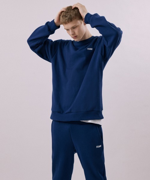 スウェット・トレーナー FCMM CLUB TEAM ESSENTIAL SWEAT UK875 FCMM CLUB TEAM ESSENTIAL SWEAT UK875 (FCMM/スウェット