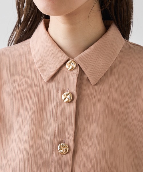 natural couture(ナチュラルクチュール)の「変わり釦キャンディスリーブシャツブラウス(シャツ/ブラウス・レディース・オフホワイト/ブラウン/ピンク・FREE)」の10枚目の写真