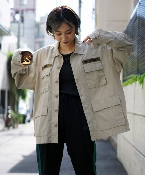 AVIREX（アヴィレックス）の「MILITARY GARMENTS BAGGY FIT B.D.U. JACKET/ ミリタリーガーメンツ バギーフィットB.D.Uジャケット（ミリタリージャケット・レディース・ブラック/ベージュ/オリーブ・1/2/3）」の17枚目の写真