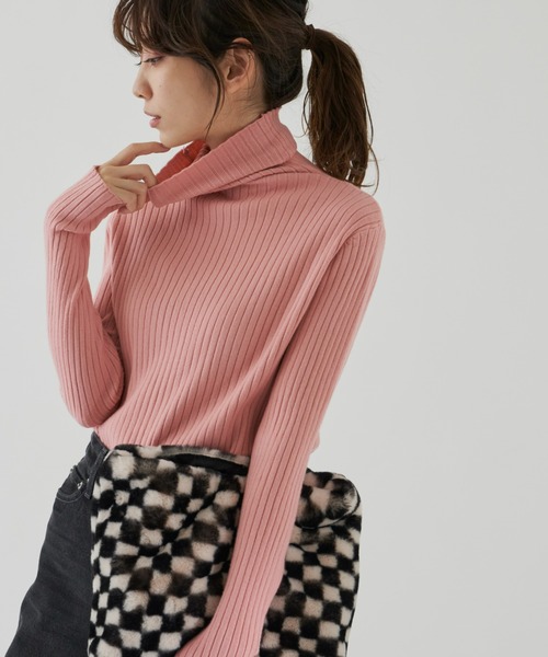 Auntie Rosa Holiday(アンティローザホリデー)の「カラーリブニットタートル(ニット/セーター・レディース・グレー/ピンク/ライトグリーン/ブルー/グリーン/オレンジ/ブラック・FREE)」の17枚目の写真