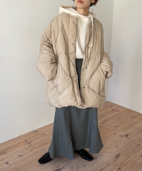 wee9s（ウィークス）の「volume sleeve over size bonding ponte hoodie / お尻すっぽりボリュームスリーブオーバーサイズボンディングフーディーパーカー（パーカー・レディース・ブラック/アイボリー/グリーン・FREE）」の13枚目の写真