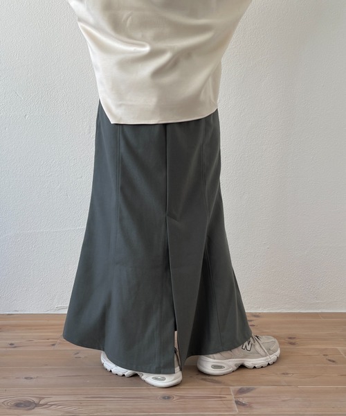 wee9s（ウィークス）の「volume sleeve over size bonding ponte hoodie / お尻すっぽりボリュームスリーブオーバーサイズボンディングフーディーパーカー（パーカー・レディース・ブラック/アイボリー/グリーン・FREE）」の14枚目の写真