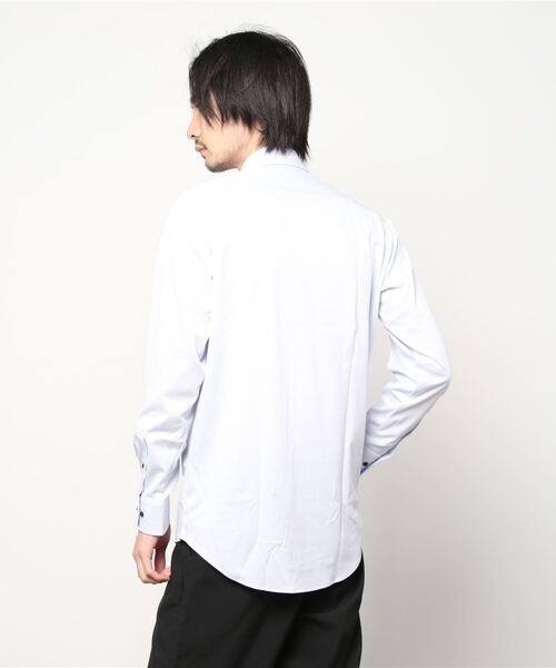 Perfect Suit FActory(パーフェクトスーツファクトリー)の「【完全ノーアイロン】長袖アイシャツ トリプルヒート 千鳥 ブルー/ネイビー/ホワイト(ビジネスシャツ・メンズ・ホワイト/ネイビー/ブルー・首回り45cm-裄丈86cm/首回り43cm-裄丈86cm/首回り37cm-裄丈80cm/首回り39cm-裄丈82cm/首回り39cm-裄丈80cm/首回り41cm-裄丈84cm/首回り41cm-裄丈82cm)」の11枚目の写真