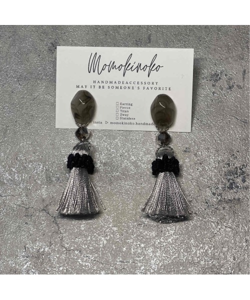 tone（トーン）の「【MOMOKINOKO】マーブルタッセル（pierce）(MA)（ピアス（両耳用）・レディース・ベージュ/ブラウン/ブラック/グレー/ゴールド・FREE）」の16枚目の写真