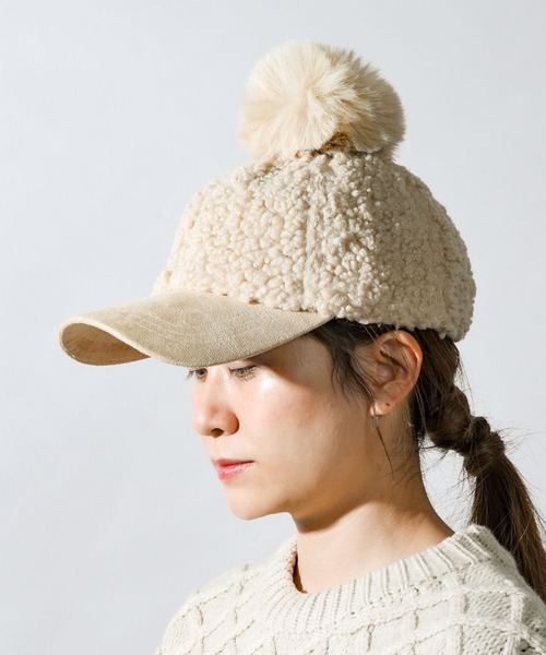 CALIFORNIA OUTFITTERS（カリフォルニア アウトフィッターズ）の「ポンポン付きボアキャップ（キャップ・レディース・ホワイト/ブラック/ベージュ/ブラウン・ONE SIZE）」の8枚目の写真