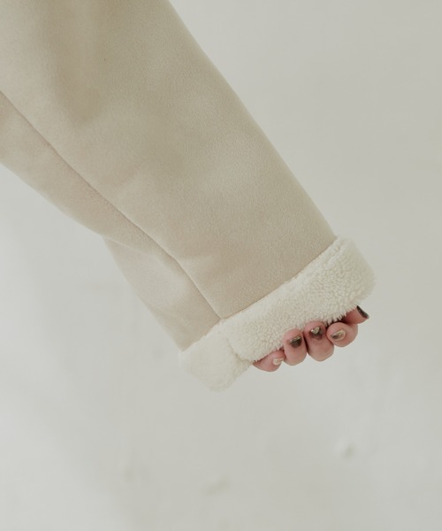 natural couture(ナチュラルクチュール)の「ムートンライダースジャケット(ライダースジャケット・レディース・オフホワイト/ベージュ・FREE)」の4枚目の写真