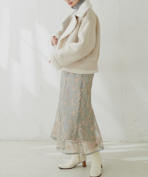 natural couture(ナチュラルクチュール)の「ムートンライダースジャケット(ライダースジャケット・レディース・オフホワイト/ベージュ・FREE)」の6枚目の写真