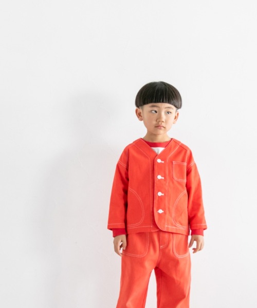 LOWRYS FARM（ローリーズファーム）の「コットンステッチカバーオール　263108（ノーカラージャケット・キッズ・ブラック/ブルー/アイボリー/レッド・110cm/120cm/130cm/140cm/150cm）」の4枚目の写真