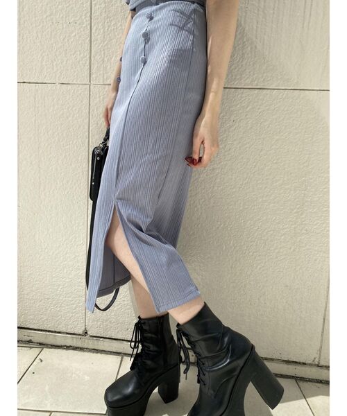 EATME（イートミー）の「シングルスリットリブスカート（セットアップ可能）（スカート・レディース・ブラック/ベージュ/ブルー・FREE）」の4枚目の写真