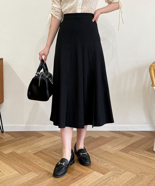 EPIMI E'PIMMY（エピミエピミー）の「ボックスプリーツロングスカート（スカート・レディース・ブラック/モカ・MEDIUM）」の2枚目の写真