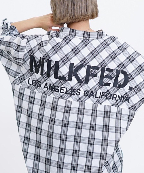 MILKFED.(ミルクフェド)の「BACK LOGO PLAID SHIRT(シャツ/ブラウス・レディース・ホワイト/イエロー/ライトパープル・ONE SIZE)」の2枚目の写真