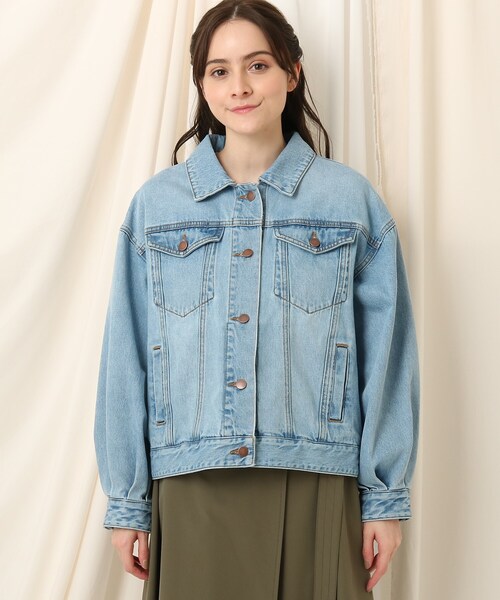 couture brooch（クチュールブローチ）の「◆花柄刺繍　デニムジャケット（デニムジャケット・レディース・サックスブルー・40/38/36）」の2枚目の写真